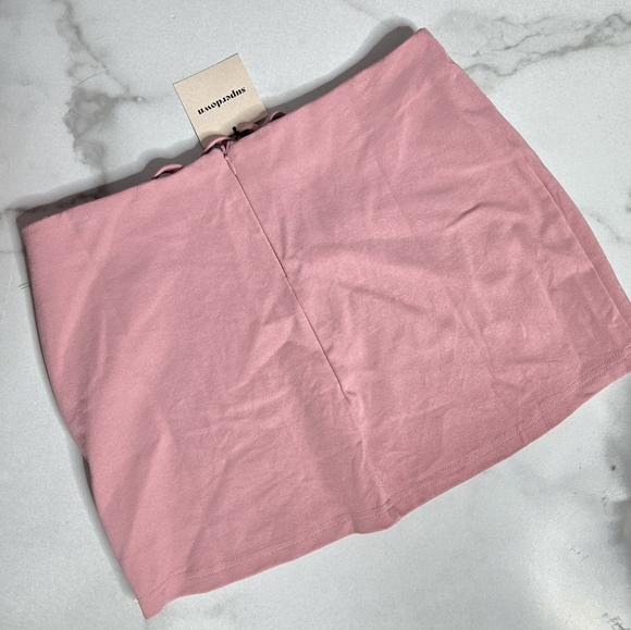 Superdown Tamella Mini Skirt Size Medium Pink Cut Out Barbie Barbiecore - Picture 3 of 6